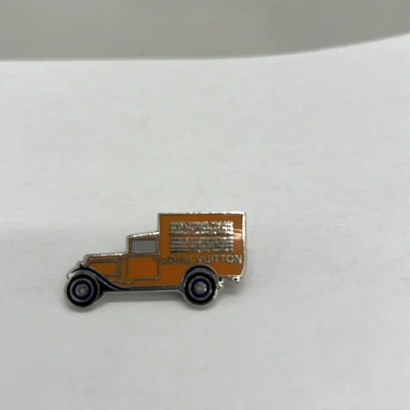 Collectors 2017 LV Pin